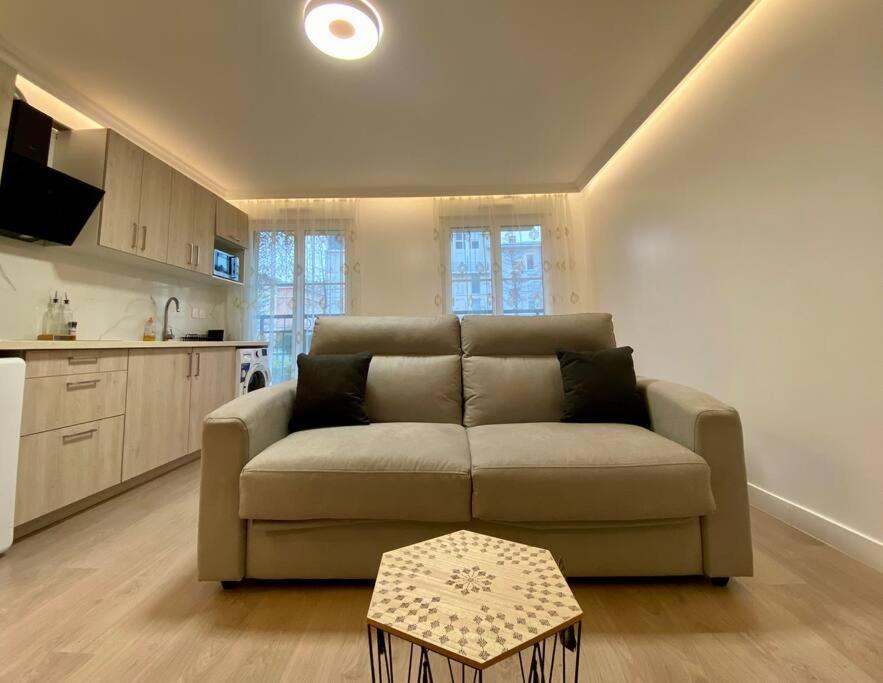 Suite Maximilien Near Disneyland Bussy-Saint-Georges Luaran gambar